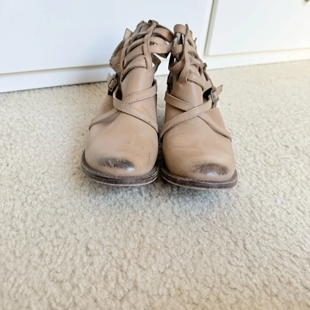Freebird Stair Strappy Leather Ankle Booties Size 8